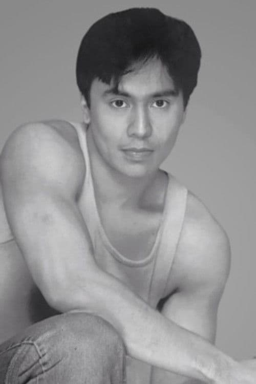 Lee Robin Salazar